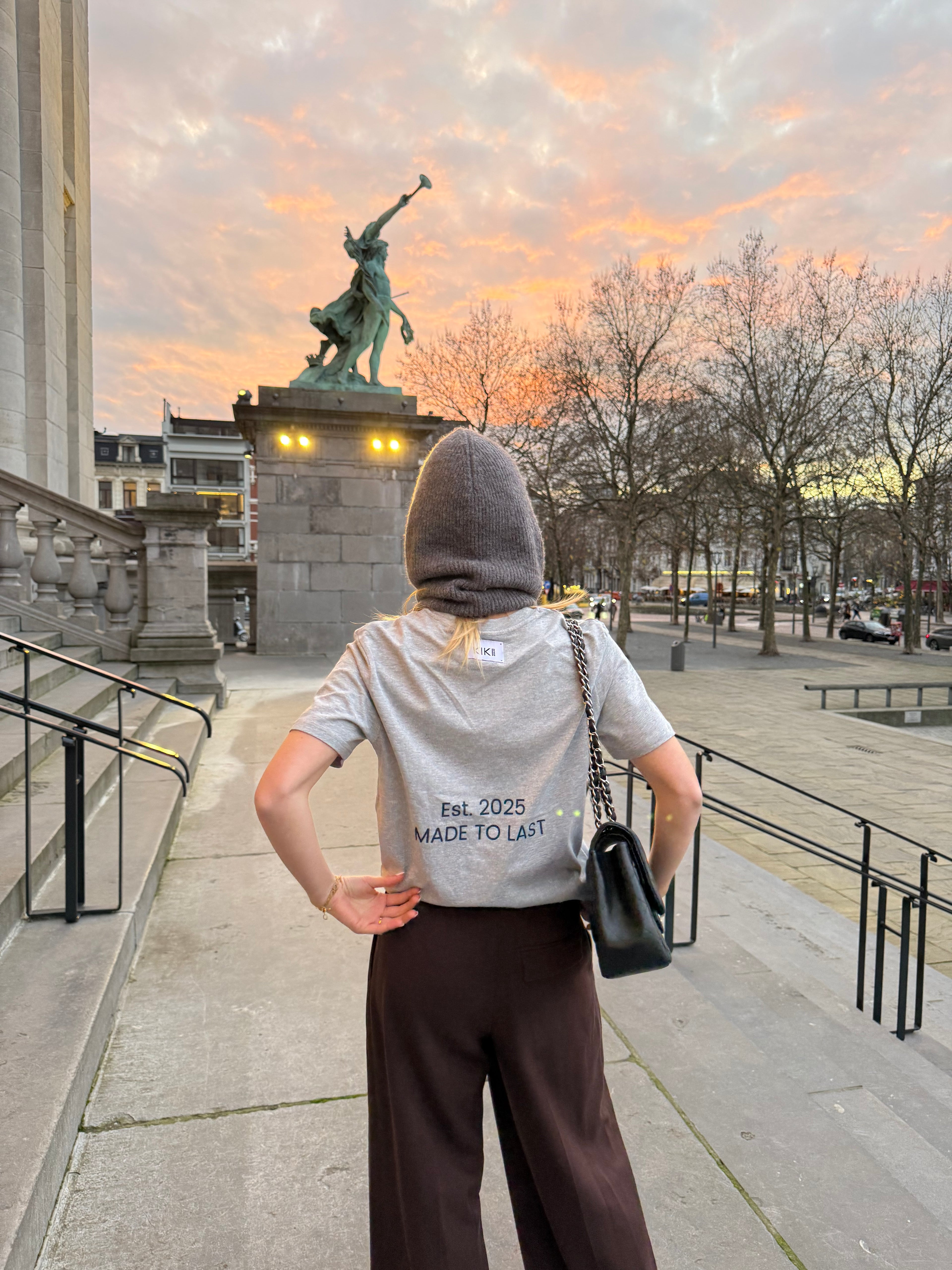 The KIKI ANTWERP Grey tee